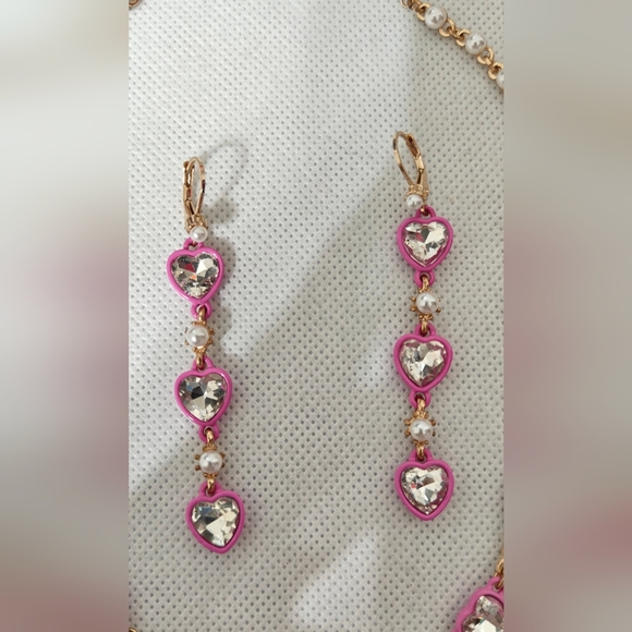 Betsey Johnson pink Heart necklace and earrings set - Picture 6 of 7
